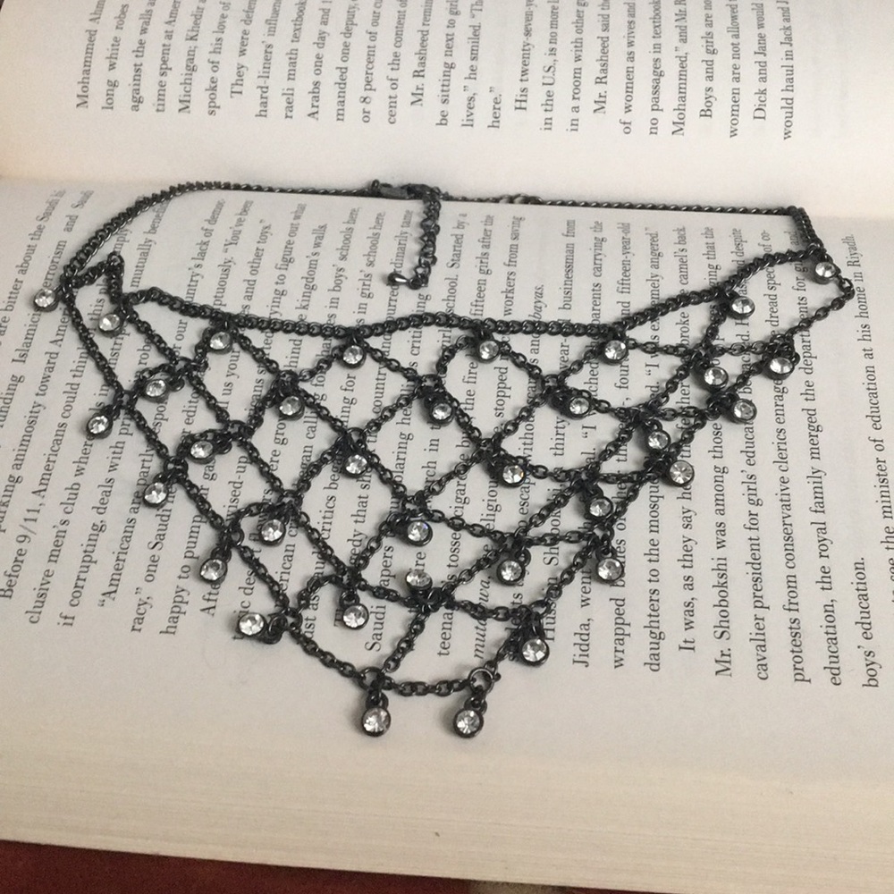 Rhinestones necklace